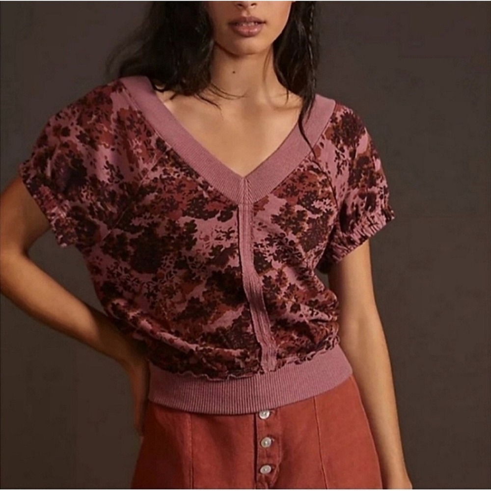 Anthropologie Pilcro Floral V-Neck Short Sleeve Sweatshirt Purple Burgundy M
